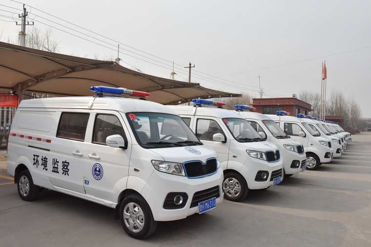 经开区16辆电动环境监察执法车上路执勤